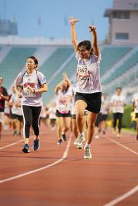 BIB: 7642, 8179
                            <button type="button" onclick="openModal(5912457)" class="btn btn-primary btn-sm float-right btn-popup" data-toggle="modal" data-target=".modal-high-quality">
                        <i class="fas fa-shopping-cart"></i> Add to Cart
                    </button>
                                            <button type="button" onclick="isThisMe(5912457, true)" class="btn btn-success btn-sm float-right btn-popup btn-isme hidden" data-toggle="tooltip" data-placement="bottom" title="นี่คือรูปของคุณใช่ไหม คลิกที่นี่เพื่อเอาเข้าอัลบั้ม">
                        <i class="fas fa-plus"></i> Add to album
                    </button>
                    <button type="button" onclick="isThisMe(5912457, false)" class="btn btn-warning btn-sm float-right btn-popup btn-isnotme hidden">
                        <i class="fas fa-ban"></i> Remove from album
                    </button>