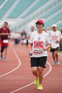 BIB: 2420
                            <button type="button" onclick="openModal(5926632)" class="btn btn-primary btn-sm float-right btn-popup" data-toggle="modal" data-target=".modal-high-quality">
                        <i class="fas fa-shopping-cart"></i> Add to Cart
                    </button>
                                            <button type="button" onclick="isThisMe(5926632, true)" class="btn btn-success btn-sm float-right btn-popup btn-isme hidden" data-toggle="tooltip" data-placement="bottom" title="นี่คือรูปของคุณใช่ไหม คลิกที่นี่เพื่อเอาเข้าอัลบั้ม">
                        <i class="fas fa-plus"></i> Add to album
                    </button>
                    <button type="button" onclick="isThisMe(5926632, false)" class="btn btn-warning btn-sm float-right btn-popup btn-isnotme hidden">
                        <i class="fas fa-ban"></i> Remove from album
                    </button>