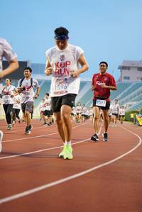 BIB: 1596, 7838, 7597
                            <button type="button" onclick="openModal(5912352)" class="btn btn-primary btn-sm float-right btn-popup" data-toggle="modal" data-target=".modal-high-quality">
                        <i class="fas fa-shopping-cart"></i> Add to Cart
                    </button>
                                            <button type="button" onclick="isThisMe(5912352, true)" class="btn btn-success btn-sm float-right btn-popup btn-isme hidden" data-toggle="tooltip" data-placement="bottom" title="นี่คือรูปของคุณใช่ไหม คลิกที่นี่เพื่อเอาเข้าอัลบั้ม">
                        <i class="fas fa-plus"></i> Add to album
                    </button>
                    <button type="button" onclick="isThisMe(5912352, false)" class="btn btn-warning btn-sm float-right btn-popup btn-isnotme hidden">
                        <i class="fas fa-ban"></i> Remove from album
                    </button>