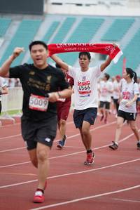 BIB: 4566, 5009, 
                            <button type="button" onclick="openModal(5921714)" class="btn btn-primary btn-sm float-right btn-popup" data-toggle="modal" data-target=".modal-high-quality">
                        <i class="fas fa-shopping-cart"></i> Add to Cart
                    </button>
                                            <button type="button" onclick="isThisMe(5921714, true)" class="btn btn-success btn-sm float-right btn-popup btn-isme hidden" data-toggle="tooltip" data-placement="bottom" title="นี่คือรูปของคุณใช่ไหม คลิกที่นี่เพื่อเอาเข้าอัลบั้ม">
                        <i class="fas fa-plus"></i> Add to album
                    </button>
                    <button type="button" onclick="isThisMe(5921714, false)" class="btn btn-warning btn-sm float-right btn-popup btn-isnotme hidden">
                        <i class="fas fa-ban"></i> Remove from album
                    </button>