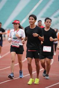 BIB: 4045, 5149
                            <button type="button" onclick="openModal(5926385)" class="btn btn-primary btn-sm float-right btn-popup" data-toggle="modal" data-target=".modal-high-quality">
                        <i class="fas fa-shopping-cart"></i> Add to Cart
                    </button>
                                            <button type="button" onclick="isThisMe(5926385, true)" class="btn btn-success btn-sm float-right btn-popup btn-isme hidden" data-toggle="tooltip" data-placement="bottom" title="นี่คือรูปของคุณใช่ไหม คลิกที่นี่เพื่อเอาเข้าอัลบั้ม">
                        <i class="fas fa-plus"></i> Add to album
                    </button>
                    <button type="button" onclick="isThisMe(5926385, false)" class="btn btn-warning btn-sm float-right btn-popup btn-isnotme hidden">
                        <i class="fas fa-ban"></i> Remove from album
                    </button>