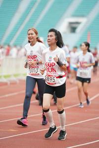 BIB: 105, 3895, 201
                            <button type="button" onclick="openModal(5925770)" class="btn btn-primary btn-sm float-right btn-popup" data-toggle="modal" data-target=".modal-high-quality">
                        <i class="fas fa-shopping-cart"></i> Add to Cart
                    </button>
                                            <button type="button" onclick="isThisMe(5925770, true)" class="btn btn-success btn-sm float-right btn-popup btn-isme hidden" data-toggle="tooltip" data-placement="bottom" title="นี่คือรูปของคุณใช่ไหม คลิกที่นี่เพื่อเอาเข้าอัลบั้ม">
                        <i class="fas fa-plus"></i> Add to album
                    </button>
                    <button type="button" onclick="isThisMe(5925770, false)" class="btn btn-warning btn-sm float-right btn-popup btn-isnotme hidden">
                        <i class="fas fa-ban"></i> Remove from album
                    </button>