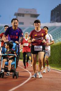 BIB: 1093, 6471
                            <button type="button" onclick="openModal(5910237)" class="btn btn-primary btn-sm float-right btn-popup" data-toggle="modal" data-target=".modal-high-quality">
                        <i class="fas fa-shopping-cart"></i> Add to Cart
                    </button>
                                            <button type="button" onclick="isThisMe(5910237, true)" class="btn btn-success btn-sm float-right btn-popup btn-isme hidden" data-toggle="tooltip" data-placement="bottom" title="นี่คือรูปของคุณใช่ไหม คลิกที่นี่เพื่อเอาเข้าอัลบั้ม">
                        <i class="fas fa-plus"></i> Add to album
                    </button>
                    <button type="button" onclick="isThisMe(5910237, false)" class="btn btn-warning btn-sm float-right btn-popup btn-isnotme hidden">
                        <i class="fas fa-ban"></i> Remove from album
                    </button>