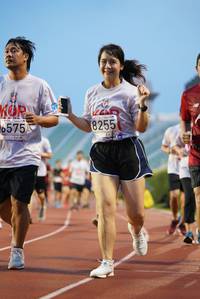 BIB: 6575, 8255, 
                            <button type="button" onclick="openModal(5912256)" class="btn btn-primary btn-sm float-right btn-popup" data-toggle="modal" data-target=".modal-high-quality">
                        <i class="fas fa-shopping-cart"></i> Add to Cart
                    </button>
                                            <button type="button" onclick="isThisMe(5912256, true)" class="btn btn-success btn-sm float-right btn-popup btn-isme hidden" data-toggle="tooltip" data-placement="bottom" title="นี่คือรูปของคุณใช่ไหม คลิกที่นี่เพื่อเอาเข้าอัลบั้ม">
                        <i class="fas fa-plus"></i> Add to album
                    </button>
                    <button type="button" onclick="isThisMe(5912256, false)" class="btn btn-warning btn-sm float-right btn-popup btn-isnotme hidden">
                        <i class="fas fa-ban"></i> Remove from album
                    </button>