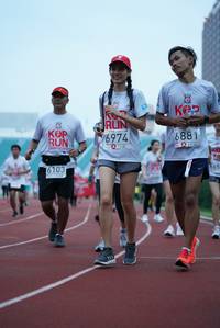 BIB: 6974, 6881, 6103
                            <button type="button" onclick="openModal(5913083)" class="btn btn-primary btn-sm float-right btn-popup" data-toggle="modal" data-target=".modal-high-quality">
                        <i class="fas fa-shopping-cart"></i> Add to Cart
                    </button>
                                            <button type="button" onclick="isThisMe(5913083, true)" class="btn btn-success btn-sm float-right btn-popup btn-isme hidden" data-toggle="tooltip" data-placement="bottom" title="นี่คือรูปของคุณใช่ไหม คลิกที่นี่เพื่อเอาเข้าอัลบั้ม">
                        <i class="fas fa-plus"></i> Add to album
                    </button>
                    <button type="button" onclick="isThisMe(5913083, false)" class="btn btn-warning btn-sm float-right btn-popup btn-isnotme hidden">
                        <i class="fas fa-ban"></i> Remove from album
                    </button>