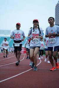 BIB: 6974, 6881, 6103
                            <button type="button" onclick="openModal(5913053)" class="btn btn-primary btn-sm float-right btn-popup" data-toggle="modal" data-target=".modal-high-quality">
                        <i class="fas fa-shopping-cart"></i> Add to Cart
                    </button>
                                            <button type="button" onclick="isThisMe(5913053, true)" class="btn btn-success btn-sm float-right btn-popup btn-isme hidden" data-toggle="tooltip" data-placement="bottom" title="นี่คือรูปของคุณใช่ไหม คลิกที่นี่เพื่อเอาเข้าอัลบั้ม">
                        <i class="fas fa-plus"></i> Add to album
                    </button>
                    <button type="button" onclick="isThisMe(5913053, false)" class="btn btn-warning btn-sm float-right btn-popup btn-isnotme hidden">
                        <i class="fas fa-ban"></i> Remove from album
                    </button>