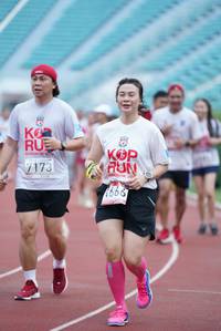 BIB: 7173, 666
                            <button type="button" onclick="openModal(5919754)" class="btn btn-primary btn-sm float-right btn-popup" data-toggle="modal" data-target=".modal-high-quality">
                        <i class="fas fa-shopping-cart"></i> Add to Cart
                    </button>
                                            <button type="button" onclick="isThisMe(5919754, true)" class="btn btn-success btn-sm float-right btn-popup btn-isme hidden" data-toggle="tooltip" data-placement="bottom" title="นี่คือรูปของคุณใช่ไหม คลิกที่นี่เพื่อเอาเข้าอัลบั้ม">
                        <i class="fas fa-plus"></i> Add to album
                    </button>
                    <button type="button" onclick="isThisMe(5919754, false)" class="btn btn-warning btn-sm float-right btn-popup btn-isnotme hidden">
                        <i class="fas fa-ban"></i> Remove from album
                    </button>