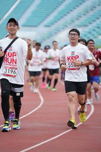 BIB: 2019, 3196
                            <button type="button" onclick="openModal(5922930)" class="btn btn-primary btn-sm float-right btn-popup" data-toggle="modal" data-target=".modal-high-quality">
                        <i class="fas fa-shopping-cart"></i> Add to Cart
                    </button>
                                            <button type="button" onclick="isThisMe(5922930, true)" class="btn btn-success btn-sm float-right btn-popup btn-isme hidden" data-toggle="tooltip" data-placement="bottom" title="นี่คือรูปของคุณใช่ไหม คลิกที่นี่เพื่อเอาเข้าอัลบั้ม">
                        <i class="fas fa-plus"></i> Add to album
                    </button>
                    <button type="button" onclick="isThisMe(5922930, false)" class="btn btn-warning btn-sm float-right btn-popup btn-isnotme hidden">
                        <i class="fas fa-ban"></i> Remove from album
                    </button>