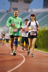 BIB: 1010, 1009
                            <button type="button" onclick="openModal(5909898)" class="btn btn-primary btn-sm float-right btn-popup" data-toggle="modal" data-target=".modal-high-quality">
                        <i class="fas fa-shopping-cart"></i> Add to Cart
                    </button>
                                            <button type="button" onclick="isThisMe(5909898, true)" class="btn btn-success btn-sm float-right btn-popup btn-isme hidden" data-toggle="tooltip" data-placement="bottom" title="นี่คือรูปของคุณใช่ไหม คลิกที่นี่เพื่อเอาเข้าอัลบั้ม">
                        <i class="fas fa-plus"></i> Add to album
                    </button>
                    <button type="button" onclick="isThisMe(5909898, false)" class="btn btn-warning btn-sm float-right btn-popup btn-isnotme hidden">
                        <i class="fas fa-ban"></i> Remove from album
                    </button>