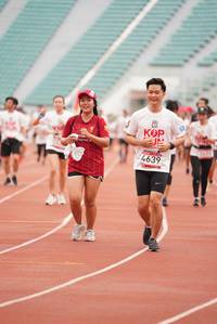 BIB: 4639
                            <button type="button" onclick="openModal(5931761)" class="btn btn-primary btn-sm float-right btn-popup" data-toggle="modal" data-target=".modal-high-quality">
                        <i class="fas fa-shopping-cart"></i> Add to Cart
                    </button>
                                            <button type="button" onclick="isThisMe(5931761, true)" class="btn btn-success btn-sm float-right btn-popup btn-isme hidden" data-toggle="tooltip" data-placement="bottom" title="นี่คือรูปของคุณใช่ไหม คลิกที่นี่เพื่อเอาเข้าอัลบั้ม">
                        <i class="fas fa-plus"></i> Add to album
                    </button>
                    <button type="button" onclick="isThisMe(5931761, false)" class="btn btn-warning btn-sm float-right btn-popup btn-isnotme hidden">
                        <i class="fas fa-ban"></i> Remove from album
                    </button>