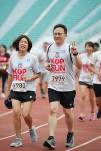 BIB: 7980, 2019, 7979
                            <button type="button" onclick="openModal(5923338)" class="btn btn-primary btn-sm float-right btn-popup" data-toggle="modal" data-target=".modal-high-quality">
                        <i class="fas fa-shopping-cart"></i> Add to Cart
                    </button>
                                            <button type="button" onclick="isThisMe(5923338, true)" class="btn btn-success btn-sm float-right btn-popup btn-isme hidden" data-toggle="tooltip" data-placement="bottom" title="นี่คือรูปของคุณใช่ไหม คลิกที่นี่เพื่อเอาเข้าอัลบั้ม">
                        <i class="fas fa-plus"></i> Add to album
                    </button>
                    <button type="button" onclick="isThisMe(5923338, false)" class="btn btn-warning btn-sm float-right btn-popup btn-isnotme hidden">
                        <i class="fas fa-ban"></i> Remove from album
                    </button>