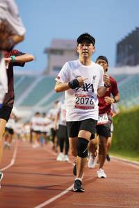 BIB: 2076
                            <button type="button" onclick="openModal(5911034)" class="btn btn-primary btn-sm float-right btn-popup" data-toggle="modal" data-target=".modal-high-quality">
                        <i class="fas fa-shopping-cart"></i> Add to Cart
                    </button>
                                            <button type="button" onclick="isThisMe(5911034, true)" class="btn btn-success btn-sm float-right btn-popup btn-isme hidden" data-toggle="tooltip" data-placement="bottom" title="นี่คือรูปของคุณใช่ไหม คลิกที่นี่เพื่อเอาเข้าอัลบั้ม">
                        <i class="fas fa-plus"></i> Add to album
                    </button>
                    <button type="button" onclick="isThisMe(5911034, false)" class="btn btn-warning btn-sm float-right btn-popup btn-isnotme hidden">
                        <i class="fas fa-ban"></i> Remove from album
                    </button>