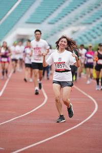 BIB: 1857
                            <button type="button" onclick="openModal(5926801)" class="btn btn-primary btn-sm float-right btn-popup" data-toggle="modal" data-target=".modal-high-quality">
                        <i class="fas fa-shopping-cart"></i> Add to Cart
                    </button>
                                            <button type="button" onclick="isThisMe(5926801, true)" class="btn btn-success btn-sm float-right btn-popup btn-isme hidden" data-toggle="tooltip" data-placement="bottom" title="นี่คือรูปของคุณใช่ไหม คลิกที่นี่เพื่อเอาเข้าอัลบั้ม">
                        <i class="fas fa-plus"></i> Add to album
                    </button>
                    <button type="button" onclick="isThisMe(5926801, false)" class="btn btn-warning btn-sm float-right btn-popup btn-isnotme hidden">
                        <i class="fas fa-ban"></i> Remove from album
                    </button>