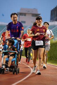 BIB: 093, 6471
                            <button type="button" onclick="openModal(5910243)" class="btn btn-primary btn-sm float-right btn-popup" data-toggle="modal" data-target=".modal-high-quality">
                        <i class="fas fa-shopping-cart"></i> Add to Cart
                    </button>
                                            <button type="button" onclick="isThisMe(5910243, true)" class="btn btn-success btn-sm float-right btn-popup btn-isme hidden" data-toggle="tooltip" data-placement="bottom" title="นี่คือรูปของคุณใช่ไหม คลิกที่นี่เพื่อเอาเข้าอัลบั้ม">
                        <i class="fas fa-plus"></i> Add to album
                    </button>
                    <button type="button" onclick="isThisMe(5910243, false)" class="btn btn-warning btn-sm float-right btn-popup btn-isnotme hidden">
                        <i class="fas fa-ban"></i> Remove from album
                    </button>