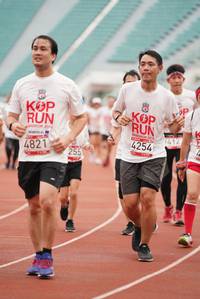 BIB: 4254, 4821, 255
                            <button type="button" onclick="openModal(5930847)" class="btn btn-primary btn-sm float-right btn-popup" data-toggle="modal" data-target=".modal-high-quality">
                        <i class="fas fa-shopping-cart"></i> Add to Cart
                    </button>
                                            <button type="button" onclick="isThisMe(5930847, true)" class="btn btn-success btn-sm float-right btn-popup btn-isme hidden" data-toggle="tooltip" data-placement="bottom" title="นี่คือรูปของคุณใช่ไหม คลิกที่นี่เพื่อเอาเข้าอัลบั้ม">
                        <i class="fas fa-plus"></i> Add to album
                    </button>
                    <button type="button" onclick="isThisMe(5930847, false)" class="btn btn-warning btn-sm float-right btn-popup btn-isnotme hidden">
                        <i class="fas fa-ban"></i> Remove from album
                    </button>