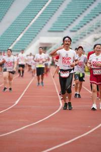 BIB: 4132, 7735, 4133
                            <button type="button" onclick="openModal(5926157)" class="btn btn-primary btn-sm float-right btn-popup" data-toggle="modal" data-target=".modal-high-quality">
                        <i class="fas fa-shopping-cart"></i> Add to Cart
                    </button>
                                            <button type="button" onclick="isThisMe(5926157, true)" class="btn btn-success btn-sm float-right btn-popup btn-isme hidden" data-toggle="tooltip" data-placement="bottom" title="นี่คือรูปของคุณใช่ไหม คลิกที่นี่เพื่อเอาเข้าอัลบั้ม">
                        <i class="fas fa-plus"></i> Add to album
                    </button>
                    <button type="button" onclick="isThisMe(5926157, false)" class="btn btn-warning btn-sm float-right btn-popup btn-isnotme hidden">
                        <i class="fas fa-ban"></i> Remove from album
                    </button>