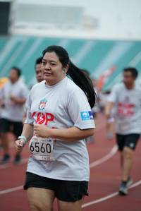 BIB: 6560
                            <button type="button" onclick="openModal(5913111)" class="btn btn-primary btn-sm float-right btn-popup" data-toggle="modal" data-target=".modal-high-quality">
                        <i class="fas fa-shopping-cart"></i> Add to Cart
                    </button>
                                            <button type="button" onclick="isThisMe(5913111, true)" class="btn btn-success btn-sm float-right btn-popup btn-isme hidden" data-toggle="tooltip" data-placement="bottom" title="นี่คือรูปของคุณใช่ไหม คลิกที่นี่เพื่อเอาเข้าอัลบั้ม">
                        <i class="fas fa-plus"></i> Add to album
                    </button>
                    <button type="button" onclick="isThisMe(5913111, false)" class="btn btn-warning btn-sm float-right btn-popup btn-isnotme hidden">
                        <i class="fas fa-ban"></i> Remove from album
                    </button>