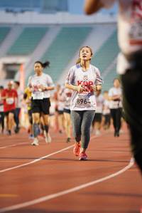 BIB: 8964
                            <button type="button" onclick="openModal(5911369)" class="btn btn-primary btn-sm float-right btn-popup" data-toggle="modal" data-target=".modal-high-quality">
                        <i class="fas fa-shopping-cart"></i> Add to Cart
                    </button>
                                            <button type="button" onclick="isThisMe(5911369, true)" class="btn btn-success btn-sm float-right btn-popup btn-isme hidden" data-toggle="tooltip" data-placement="bottom" title="นี่คือรูปของคุณใช่ไหม คลิกที่นี่เพื่อเอาเข้าอัลบั้ม">
                        <i class="fas fa-plus"></i> Add to album
                    </button>
                    <button type="button" onclick="isThisMe(5911369, false)" class="btn btn-warning btn-sm float-right btn-popup btn-isnotme hidden">
                        <i class="fas fa-ban"></i> Remove from album
                    </button>