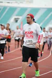 BIB: 202, 6385
                            <button type="button" onclick="openModal(5916219)" class="btn btn-primary btn-sm float-right btn-popup" data-toggle="modal" data-target=".modal-high-quality">
                        <i class="fas fa-shopping-cart"></i> Add to Cart
                    </button>
                                            <button type="button" onclick="isThisMe(5916219, true)" class="btn btn-success btn-sm float-right btn-popup btn-isme hidden" data-toggle="tooltip" data-placement="bottom" title="นี่คือรูปของคุณใช่ไหม คลิกที่นี่เพื่อเอาเข้าอัลบั้ม">
                        <i class="fas fa-plus"></i> Add to album
                    </button>
                    <button type="button" onclick="isThisMe(5916219, false)" class="btn btn-warning btn-sm float-right btn-popup btn-isnotme hidden">
                        <i class="fas fa-ban"></i> Remove from album
                    </button>