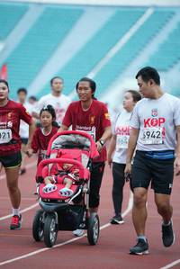 BIB: 021, 6942, 864
                            <button type="button" onclick="openModal(5916385)" class="btn btn-primary btn-sm float-right btn-popup" data-toggle="modal" data-target=".modal-high-quality">
                        <i class="fas fa-shopping-cart"></i> Add to Cart
                    </button>
                                            <button type="button" onclick="isThisMe(5916385, true)" class="btn btn-success btn-sm float-right btn-popup btn-isme hidden" data-toggle="tooltip" data-placement="bottom" title="นี่คือรูปของคุณใช่ไหม คลิกที่นี่เพื่อเอาเข้าอัลบั้ม">
                        <i class="fas fa-plus"></i> Add to album
                    </button>
                    <button type="button" onclick="isThisMe(5916385, false)" class="btn btn-warning btn-sm float-right btn-popup btn-isnotme hidden">
                        <i class="fas fa-ban"></i> Remove from album
                    </button>