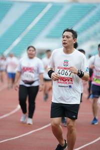 BIB: 4067, 2019
                            <button type="button" onclick="openModal(5923460)" class="btn btn-primary btn-sm float-right btn-popup" data-toggle="modal" data-target=".modal-high-quality">
                        <i class="fas fa-shopping-cart"></i> Add to Cart
                    </button>
                                            <button type="button" onclick="isThisMe(5923460, true)" class="btn btn-success btn-sm float-right btn-popup btn-isme hidden" data-toggle="tooltip" data-placement="bottom" title="นี่คือรูปของคุณใช่ไหม คลิกที่นี่เพื่อเอาเข้าอัลบั้ม">
                        <i class="fas fa-plus"></i> Add to album
                    </button>
                    <button type="button" onclick="isThisMe(5923460, false)" class="btn btn-warning btn-sm float-right btn-popup btn-isnotme hidden">
                        <i class="fas fa-ban"></i> Remove from album
                    </button>