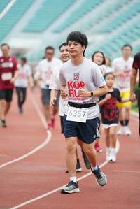 BIB: 2019, 6357
                            <button type="button" onclick="openModal(5925337)" class="btn btn-primary btn-sm float-right btn-popup" data-toggle="modal" data-target=".modal-high-quality">
                        <i class="fas fa-shopping-cart"></i> Add to Cart
                    </button>
                                            <button type="button" onclick="isThisMe(5925337, true)" class="btn btn-success btn-sm float-right btn-popup btn-isme hidden" data-toggle="tooltip" data-placement="bottom" title="นี่คือรูปของคุณใช่ไหม คลิกที่นี่เพื่อเอาเข้าอัลบั้ม">
                        <i class="fas fa-plus"></i> Add to album
                    </button>
                    <button type="button" onclick="isThisMe(5925337, false)" class="btn btn-warning btn-sm float-right btn-popup btn-isnotme hidden">
                        <i class="fas fa-ban"></i> Remove from album
                    </button>