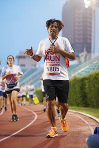 BIB: 2019, 5885
                            <button type="button" onclick="openModal(5912306)" class="btn btn-primary btn-sm float-right btn-popup" data-toggle="modal" data-target=".modal-high-quality">
                        <i class="fas fa-shopping-cart"></i> Add to Cart
                    </button>
                                            <button type="button" onclick="isThisMe(5912306, true)" class="btn btn-success btn-sm float-right btn-popup btn-isme hidden" data-toggle="tooltip" data-placement="bottom" title="นี่คือรูปของคุณใช่ไหม คลิกที่นี่เพื่อเอาเข้าอัลบั้ม">
                        <i class="fas fa-plus"></i> Add to album
                    </button>
                    <button type="button" onclick="isThisMe(5912306, false)" class="btn btn-warning btn-sm float-right btn-popup btn-isnotme hidden">
                        <i class="fas fa-ban"></i> Remove from album
                    </button>