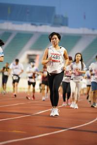 BIB: 1485
                            <button type="button" onclick="openModal(5909749)" class="btn btn-primary btn-sm float-right btn-popup" data-toggle="modal" data-target=".modal-high-quality">
                        <i class="fas fa-shopping-cart"></i> Add to Cart
                    </button>
                                            <button type="button" onclick="isThisMe(5909749, true)" class="btn btn-success btn-sm float-right btn-popup btn-isme hidden" data-toggle="tooltip" data-placement="bottom" title="นี่คือรูปของคุณใช่ไหม คลิกที่นี่เพื่อเอาเข้าอัลบั้ม">
                        <i class="fas fa-plus"></i> Add to album
                    </button>
                    <button type="button" onclick="isThisMe(5909749, false)" class="btn btn-warning btn-sm float-right btn-popup btn-isnotme hidden">
                        <i class="fas fa-ban"></i> Remove from album
                    </button>