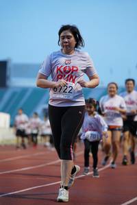 BIB: 722, 8701
                            <button type="button" onclick="openModal(5912579)" class="btn btn-primary btn-sm float-right btn-popup" data-toggle="modal" data-target=".modal-high-quality">
                        <i class="fas fa-shopping-cart"></i> Add to Cart
                    </button>
                                            <button type="button" onclick="isThisMe(5912579, true)" class="btn btn-success btn-sm float-right btn-popup btn-isme hidden" data-toggle="tooltip" data-placement="bottom" title="นี่คือรูปของคุณใช่ไหม คลิกที่นี่เพื่อเอาเข้าอัลบั้ม">
                        <i class="fas fa-plus"></i> Add to album
                    </button>
                    <button type="button" onclick="isThisMe(5912579, false)" class="btn btn-warning btn-sm float-right btn-popup btn-isnotme hidden">
                        <i class="fas fa-ban"></i> Remove from album
                    </button>