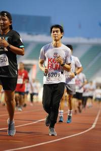 BIB: 6209
                            <button type="button" onclick="openModal(5909503)" class="btn btn-primary btn-sm float-right btn-popup" data-toggle="modal" data-target=".modal-high-quality">
                        <i class="fas fa-shopping-cart"></i> Add to Cart
                    </button>
                                            <button type="button" onclick="isThisMe(5909503, true)" class="btn btn-success btn-sm float-right btn-popup btn-isme hidden" data-toggle="tooltip" data-placement="bottom" title="นี่คือรูปของคุณใช่ไหม คลิกที่นี่เพื่อเอาเข้าอัลบั้ม">
                        <i class="fas fa-plus"></i> Add to album
                    </button>
                    <button type="button" onclick="isThisMe(5909503, false)" class="btn btn-warning btn-sm float-right btn-popup btn-isnotme hidden">
                        <i class="fas fa-ban"></i> Remove from album
                    </button>