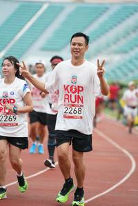 BIB: 2268, 2269
                            <button type="button" onclick="openModal(5924252)" class="btn btn-primary btn-sm float-right btn-popup" data-toggle="modal" data-target=".modal-high-quality">
                        <i class="fas fa-shopping-cart"></i> Add to Cart
                    </button>
                                            <button type="button" onclick="isThisMe(5924252, true)" class="btn btn-success btn-sm float-right btn-popup btn-isme hidden" data-toggle="tooltip" data-placement="bottom" title="นี่คือรูปของคุณใช่ไหม คลิกที่นี่เพื่อเอาเข้าอัลบั้ม">
                        <i class="fas fa-plus"></i> Add to album
                    </button>
                    <button type="button" onclick="isThisMe(5924252, false)" class="btn btn-warning btn-sm float-right btn-popup btn-isnotme hidden">
                        <i class="fas fa-ban"></i> Remove from album
                    </button>