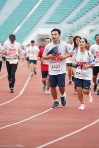 BIB: 150, 349, 6457, 6458
                            <button type="button" onclick="openModal(5925142)" class="btn btn-primary btn-sm float-right btn-popup" data-toggle="modal" data-target=".modal-high-quality">
                        <i class="fas fa-shopping-cart"></i> Add to Cart
                    </button>
                                            <button type="button" onclick="isThisMe(5925142, true)" class="btn btn-success btn-sm float-right btn-popup btn-isme hidden" data-toggle="tooltip" data-placement="bottom" title="นี่คือรูปของคุณใช่ไหม คลิกที่นี่เพื่อเอาเข้าอัลบั้ม">
                        <i class="fas fa-plus"></i> Add to album
                    </button>
                    <button type="button" onclick="isThisMe(5925142, false)" class="btn btn-warning btn-sm float-right btn-popup btn-isnotme hidden">
                        <i class="fas fa-ban"></i> Remove from album
                    </button>