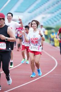 BIB: 8192
                            <button type="button" onclick="openModal(5919115)" class="btn btn-primary btn-sm float-right btn-popup" data-toggle="modal" data-target=".modal-high-quality">
                        <i class="fas fa-shopping-cart"></i> Add to Cart
                    </button>
                                            <button type="button" onclick="isThisMe(5919115, true)" class="btn btn-success btn-sm float-right btn-popup btn-isme hidden" data-toggle="tooltip" data-placement="bottom" title="นี่คือรูปของคุณใช่ไหม คลิกที่นี่เพื่อเอาเข้าอัลบั้ม">
                        <i class="fas fa-plus"></i> Add to album
                    </button>
                    <button type="button" onclick="isThisMe(5919115, false)" class="btn btn-warning btn-sm float-right btn-popup btn-isnotme hidden">
                        <i class="fas fa-ban"></i> Remove from album
                    </button>