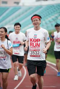 BIB: 2013, 432, 3532, 041
                            <button type="button" onclick="openModal(5914263)" class="btn btn-primary btn-sm float-right btn-popup" data-toggle="modal" data-target=".modal-high-quality">
                        <i class="fas fa-shopping-cart"></i> Add to Cart
                    </button>
                                            <button type="button" onclick="isThisMe(5914263, true)" class="btn btn-success btn-sm float-right btn-popup btn-isme hidden" data-toggle="tooltip" data-placement="bottom" title="นี่คือรูปของคุณใช่ไหม คลิกที่นี่เพื่อเอาเข้าอัลบั้ม">
                        <i class="fas fa-plus"></i> Add to album
                    </button>
                    <button type="button" onclick="isThisMe(5914263, false)" class="btn btn-warning btn-sm float-right btn-popup btn-isnotme hidden">
                        <i class="fas fa-ban"></i> Remove from album
                    </button>