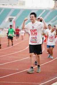 BIB: 2019, 5328
                            <button type="button" onclick="openModal(5929823)" class="btn btn-primary btn-sm float-right btn-popup" data-toggle="modal" data-target=".modal-high-quality">
                        <i class="fas fa-shopping-cart"></i> Add to Cart
                    </button>
                                            <button type="button" onclick="isThisMe(5929823, true)" class="btn btn-success btn-sm float-right btn-popup btn-isme hidden" data-toggle="tooltip" data-placement="bottom" title="นี่คือรูปของคุณใช่ไหม คลิกที่นี่เพื่อเอาเข้าอัลบั้ม">
                        <i class="fas fa-plus"></i> Add to album
                    </button>
                    <button type="button" onclick="isThisMe(5929823, false)" class="btn btn-warning btn-sm float-right btn-popup btn-isnotme hidden">
                        <i class="fas fa-ban"></i> Remove from album
                    </button>