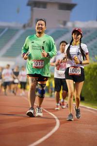 BIB: 1010, 1009
                            <button type="button" onclick="openModal(5909935)" class="btn btn-primary btn-sm float-right btn-popup" data-toggle="modal" data-target=".modal-high-quality">
                        <i class="fas fa-shopping-cart"></i> Add to Cart
                    </button>
                                            <button type="button" onclick="isThisMe(5909935, true)" class="btn btn-success btn-sm float-right btn-popup btn-isme hidden" data-toggle="tooltip" data-placement="bottom" title="นี่คือรูปของคุณใช่ไหม คลิกที่นี่เพื่อเอาเข้าอัลบั้ม">
                        <i class="fas fa-plus"></i> Add to album
                    </button>
                    <button type="button" onclick="isThisMe(5909935, false)" class="btn btn-warning btn-sm float-right btn-popup btn-isnotme hidden">
                        <i class="fas fa-ban"></i> Remove from album
                    </button>