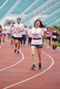 BIB: 1857
                            <button type="button" onclick="openModal(5926808)" class="btn btn-primary btn-sm float-right btn-popup" data-toggle="modal" data-target=".modal-high-quality">
                        <i class="fas fa-shopping-cart"></i> Add to Cart
                    </button>
                                            <button type="button" onclick="isThisMe(5926808, true)" class="btn btn-success btn-sm float-right btn-popup btn-isme hidden" data-toggle="tooltip" data-placement="bottom" title="นี่คือรูปของคุณใช่ไหม คลิกที่นี่เพื่อเอาเข้าอัลบั้ม">
                        <i class="fas fa-plus"></i> Add to album
                    </button>
                    <button type="button" onclick="isThisMe(5926808, false)" class="btn btn-warning btn-sm float-right btn-popup btn-isnotme hidden">
                        <i class="fas fa-ban"></i> Remove from album
                    </button>