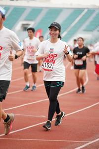 BIB: 4152
                            <button type="button" onclick="openModal(5930858)" class="btn btn-primary btn-sm float-right btn-popup" data-toggle="modal" data-target=".modal-high-quality">
                        <i class="fas fa-shopping-cart"></i> Add to Cart
                    </button>
                                            <button type="button" onclick="isThisMe(5930858, true)" class="btn btn-success btn-sm float-right btn-popup btn-isme hidden" data-toggle="tooltip" data-placement="bottom" title="นี่คือรูปของคุณใช่ไหม คลิกที่นี่เพื่อเอาเข้าอัลบั้ม">
                        <i class="fas fa-plus"></i> Add to album
                    </button>
                    <button type="button" onclick="isThisMe(5930858, false)" class="btn btn-warning btn-sm float-right btn-popup btn-isnotme hidden">
                        <i class="fas fa-ban"></i> Remove from album
                    </button>