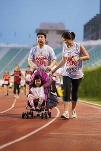 BIB: 6752, 6143
                            <button type="button" onclick="openModal(5910694)" class="btn btn-primary btn-sm float-right btn-popup" data-toggle="modal" data-target=".modal-high-quality">
                        <i class="fas fa-shopping-cart"></i> Add to Cart
                    </button>
                                            <button type="button" onclick="isThisMe(5910694, true)" class="btn btn-success btn-sm float-right btn-popup btn-isme hidden" data-toggle="tooltip" data-placement="bottom" title="นี่คือรูปของคุณใช่ไหม คลิกที่นี่เพื่อเอาเข้าอัลบั้ม">
                        <i class="fas fa-plus"></i> Add to album
                    </button>
                    <button type="button" onclick="isThisMe(5910694, false)" class="btn btn-warning btn-sm float-right btn-popup btn-isnotme hidden">
                        <i class="fas fa-ban"></i> Remove from album
                    </button>