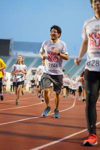 BIB: 828, 7146
                            <button type="button" onclick="openModal(5911318)" class="btn btn-primary btn-sm float-right btn-popup" data-toggle="modal" data-target=".modal-high-quality">
                        <i class="fas fa-shopping-cart"></i> Add to Cart
                    </button>
                                            <button type="button" onclick="isThisMe(5911318, true)" class="btn btn-success btn-sm float-right btn-popup btn-isme hidden" data-toggle="tooltip" data-placement="bottom" title="นี่คือรูปของคุณใช่ไหม คลิกที่นี่เพื่อเอาเข้าอัลบั้ม">
                        <i class="fas fa-plus"></i> Add to album
                    </button>
                    <button type="button" onclick="isThisMe(5911318, false)" class="btn btn-warning btn-sm float-right btn-popup btn-isnotme hidden">
                        <i class="fas fa-ban"></i> Remove from album
                    </button>