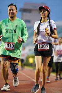 BIB: 1010, 1009
                            <button type="button" onclick="openModal(5909937)" class="btn btn-primary btn-sm float-right btn-popup" data-toggle="modal" data-target=".modal-high-quality">
                        <i class="fas fa-shopping-cart"></i> Add to Cart
                    </button>
                                            <button type="button" onclick="isThisMe(5909937, true)" class="btn btn-success btn-sm float-right btn-popup btn-isme hidden" data-toggle="tooltip" data-placement="bottom" title="นี่คือรูปของคุณใช่ไหม คลิกที่นี่เพื่อเอาเข้าอัลบั้ม">
                        <i class="fas fa-plus"></i> Add to album
                    </button>
                    <button type="button" onclick="isThisMe(5909937, false)" class="btn btn-warning btn-sm float-right btn-popup btn-isnotme hidden">
                        <i class="fas fa-ban"></i> Remove from album
                    </button>