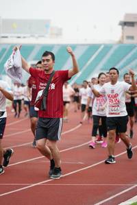 BIB: 2446, 256
                            <button type="button" onclick="openModal(5922214)" class="btn btn-primary btn-sm float-right btn-popup" data-toggle="modal" data-target=".modal-high-quality">
                        <i class="fas fa-shopping-cart"></i> Add to Cart
                    </button>
                                            <button type="button" onclick="isThisMe(5922214, true)" class="btn btn-success btn-sm float-right btn-popup btn-isme hidden" data-toggle="tooltip" data-placement="bottom" title="นี่คือรูปของคุณใช่ไหม คลิกที่นี่เพื่อเอาเข้าอัลบั้ม">
                        <i class="fas fa-plus"></i> Add to album
                    </button>
                    <button type="button" onclick="isThisMe(5922214, false)" class="btn btn-warning btn-sm float-right btn-popup btn-isnotme hidden">
                        <i class="fas fa-ban"></i> Remove from album
                    </button>