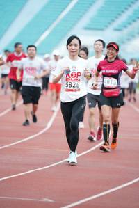 BIB: 5826, 4813
                            <button type="button" onclick="openModal(5919256)" class="btn btn-primary btn-sm float-right btn-popup" data-toggle="modal" data-target=".modal-high-quality">
                        <i class="fas fa-shopping-cart"></i> Add to Cart
                    </button>
                                            <button type="button" onclick="isThisMe(5919256, true)" class="btn btn-success btn-sm float-right btn-popup btn-isme hidden" data-toggle="tooltip" data-placement="bottom" title="นี่คือรูปของคุณใช่ไหม คลิกที่นี่เพื่อเอาเข้าอัลบั้ม">
                        <i class="fas fa-plus"></i> Add to album
                    </button>
                    <button type="button" onclick="isThisMe(5919256, false)" class="btn btn-warning btn-sm float-right btn-popup btn-isnotme hidden">
                        <i class="fas fa-ban"></i> Remove from album
                    </button>