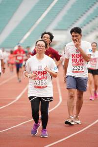 BIB: 201, 2325, 4353
                            <button type="button" onclick="openModal(5931658)" class="btn btn-primary btn-sm float-right btn-popup" data-toggle="modal" data-target=".modal-high-quality">
                        <i class="fas fa-shopping-cart"></i> Add to Cart
                    </button>
                                            <button type="button" onclick="isThisMe(5931658, true)" class="btn btn-success btn-sm float-right btn-popup btn-isme hidden" data-toggle="tooltip" data-placement="bottom" title="นี่คือรูปของคุณใช่ไหม คลิกที่นี่เพื่อเอาเข้าอัลบั้ม">
                        <i class="fas fa-plus"></i> Add to album
                    </button>
                    <button type="button" onclick="isThisMe(5931658, false)" class="btn btn-warning btn-sm float-right btn-popup btn-isnotme hidden">
                        <i class="fas fa-ban"></i> Remove from album
                    </button>