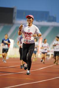 BIB: 31010
                            <button type="button" onclick="openModal(5909116)" class="btn btn-primary btn-sm float-right btn-popup" data-toggle="modal" data-target=".modal-high-quality">
                        <i class="fas fa-shopping-cart"></i> Add to Cart
                    </button>
                                            <button type="button" onclick="isThisMe(5909116, true)" class="btn btn-success btn-sm float-right btn-popup btn-isme hidden" data-toggle="tooltip" data-placement="bottom" title="นี่คือรูปของคุณใช่ไหม คลิกที่นี่เพื่อเอาเข้าอัลบั้ม">
                        <i class="fas fa-plus"></i> Add to album
                    </button>
                    <button type="button" onclick="isThisMe(5909116, false)" class="btn btn-warning btn-sm float-right btn-popup btn-isnotme hidden">
                        <i class="fas fa-ban"></i> Remove from album
                    </button>