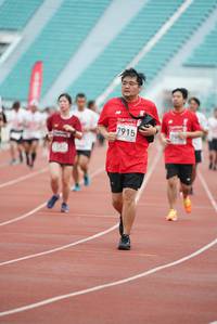 BIB: 7915, 580
                            <button type="button" onclick="openModal(5924291)" class="btn btn-primary btn-sm float-right btn-popup" data-toggle="modal" data-target=".modal-high-quality">
                        <i class="fas fa-shopping-cart"></i> Add to Cart
                    </button>
                                            <button type="button" onclick="isThisMe(5924291, true)" class="btn btn-success btn-sm float-right btn-popup btn-isme hidden" data-toggle="tooltip" data-placement="bottom" title="นี่คือรูปของคุณใช่ไหม คลิกที่นี่เพื่อเอาเข้าอัลบั้ม">
                        <i class="fas fa-plus"></i> Add to album
                    </button>
                    <button type="button" onclick="isThisMe(5924291, false)" class="btn btn-warning btn-sm float-right btn-popup btn-isnotme hidden">
                        <i class="fas fa-ban"></i> Remove from album
                    </button>