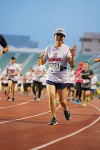 BIB: 8271
                            <button type="button" onclick="openModal(5910912)" class="btn btn-primary btn-sm float-right btn-popup" data-toggle="modal" data-target=".modal-high-quality">
                        <i class="fas fa-shopping-cart"></i> Add to Cart
                    </button>
                                            <button type="button" onclick="isThisMe(5910912, true)" class="btn btn-success btn-sm float-right btn-popup btn-isme hidden" data-toggle="tooltip" data-placement="bottom" title="นี่คือรูปของคุณใช่ไหม คลิกที่นี่เพื่อเอาเข้าอัลบั้ม">
                        <i class="fas fa-plus"></i> Add to album
                    </button>
                    <button type="button" onclick="isThisMe(5910912, false)" class="btn btn-warning btn-sm float-right btn-popup btn-isnotme hidden">
                        <i class="fas fa-ban"></i> Remove from album
                    </button>