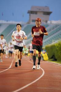 BIB: 3654, 1755
                            <button type="button" onclick="openModal(5909647)" class="btn btn-primary btn-sm float-right btn-popup" data-toggle="modal" data-target=".modal-high-quality">
                        <i class="fas fa-shopping-cart"></i> Add to Cart
                    </button>
                                            <button type="button" onclick="isThisMe(5909647, true)" class="btn btn-success btn-sm float-right btn-popup btn-isme hidden" data-toggle="tooltip" data-placement="bottom" title="นี่คือรูปของคุณใช่ไหม คลิกที่นี่เพื่อเอาเข้าอัลบั้ม">
                        <i class="fas fa-plus"></i> Add to album
                    </button>
                    <button type="button" onclick="isThisMe(5909647, false)" class="btn btn-warning btn-sm float-right btn-popup btn-isnotme hidden">
                        <i class="fas fa-ban"></i> Remove from album
                    </button>