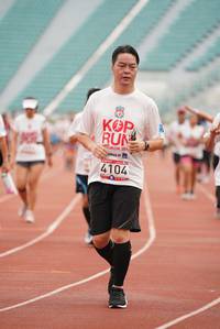 BIB: 201, 4104
                            <button type="button" onclick="openModal(5930294)" class="btn btn-primary btn-sm float-right btn-popup" data-toggle="modal" data-target=".modal-high-quality">
                        <i class="fas fa-shopping-cart"></i> Add to Cart
                    </button>
                                            <button type="button" onclick="isThisMe(5930294, true)" class="btn btn-success btn-sm float-right btn-popup btn-isme hidden" data-toggle="tooltip" data-placement="bottom" title="นี่คือรูปของคุณใช่ไหม คลิกที่นี่เพื่อเอาเข้าอัลบั้ม">
                        <i class="fas fa-plus"></i> Add to album
                    </button>
                    <button type="button" onclick="isThisMe(5930294, false)" class="btn btn-warning btn-sm float-right btn-popup btn-isnotme hidden">
                        <i class="fas fa-ban"></i> Remove from album
                    </button>