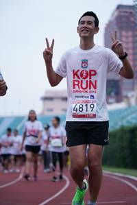 BIB: 2019, 4819
                            <button type="button" onclick="openModal(5912924)" class="btn btn-primary btn-sm float-right btn-popup" data-toggle="modal" data-target=".modal-high-quality">
                        <i class="fas fa-shopping-cart"></i> Add to Cart
                    </button>
                                            <button type="button" onclick="isThisMe(5912924, true)" class="btn btn-success btn-sm float-right btn-popup btn-isme hidden" data-toggle="tooltip" data-placement="bottom" title="นี่คือรูปของคุณใช่ไหม คลิกที่นี่เพื่อเอาเข้าอัลบั้ม">
                        <i class="fas fa-plus"></i> Add to album
                    </button>
                    <button type="button" onclick="isThisMe(5912924, false)" class="btn btn-warning btn-sm float-right btn-popup btn-isnotme hidden">
                        <i class="fas fa-ban"></i> Remove from album
                    </button>